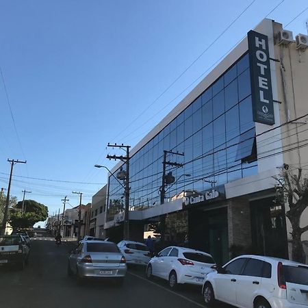 Hotel E Restaurante Canta Galo Jacarezinho Eksteriør bilde