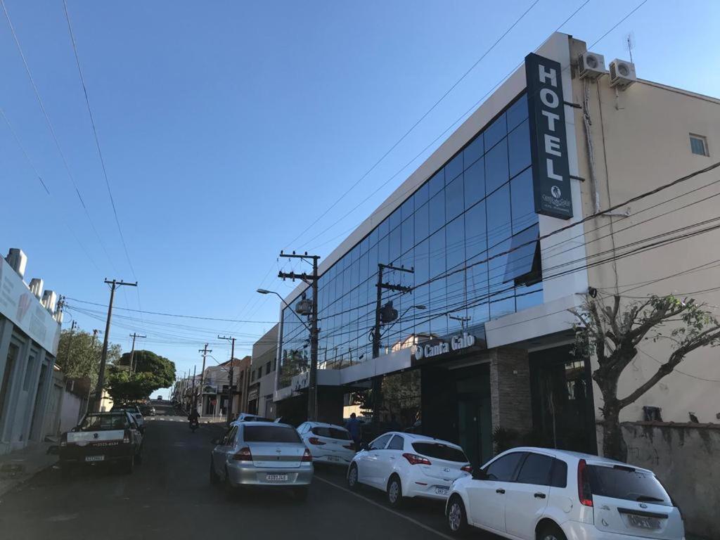 Hotel E Restaurante Canta Galo Jacarezinho Eksteriør bilde